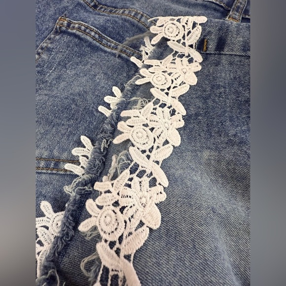 Up-Cycled Blue Denim and White Jean Shorts with Lacy Trimmed Frayed Hem - Picture 6 of 7